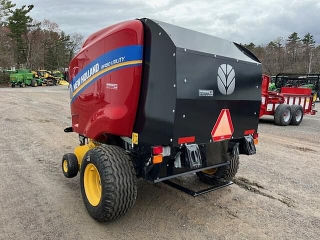 Image of New Holland RF450 Utility equipment image 2