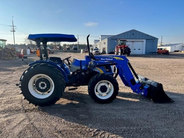 Image of New Holland T4030 equipment image 3