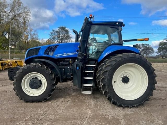 Image of New Holland T8.320 equipment image 1