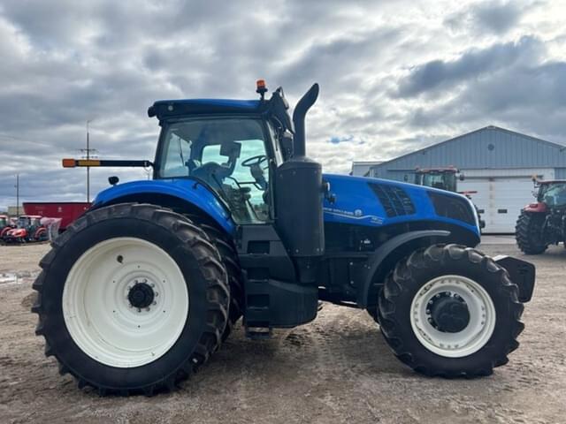 Image of New Holland T8.320 equipment image 3