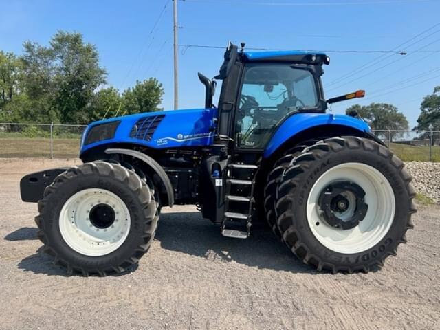 Image of New Holland T8.435 equipment image 1
