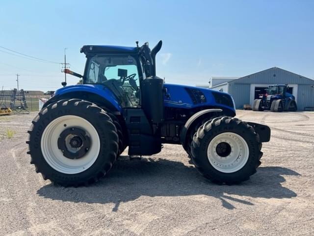 Image of New Holland T8.435 equipment image 3