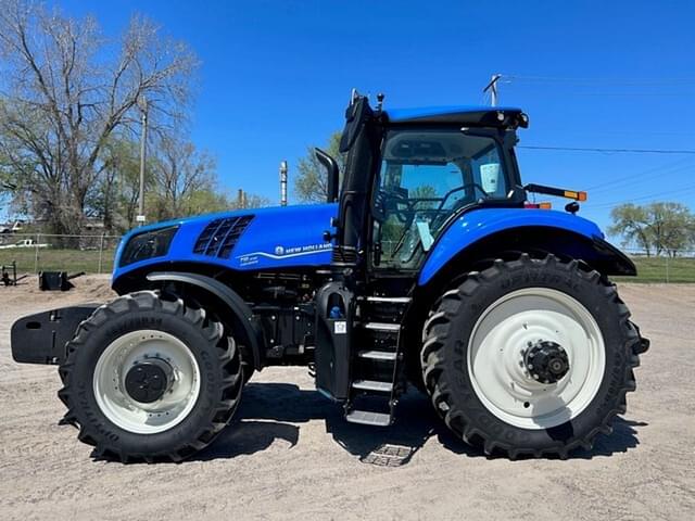 Image of New Holland T8.435 equipment image 1