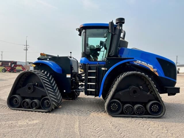 Image of New Holland T9.645 SmartTrax equipment image 3