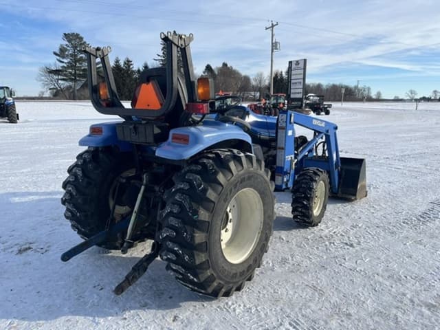 Image of New Holland TC29D equipment image 4