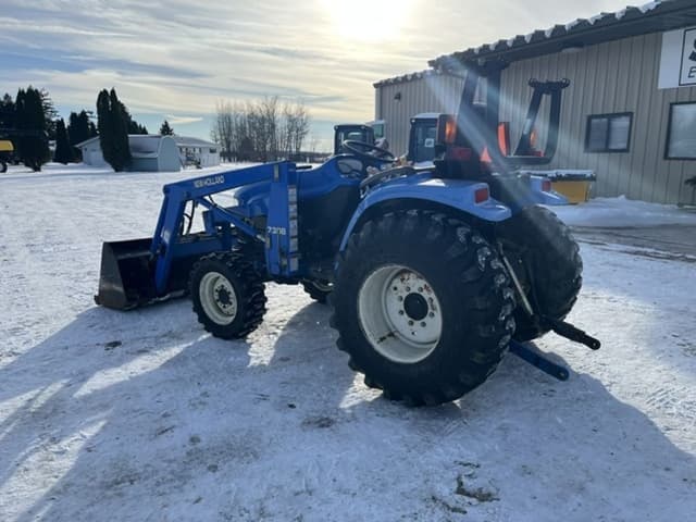 Image of New Holland TC29D equipment image 2