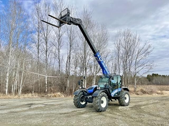 Image of New Holland TH7.42 equipment image 1