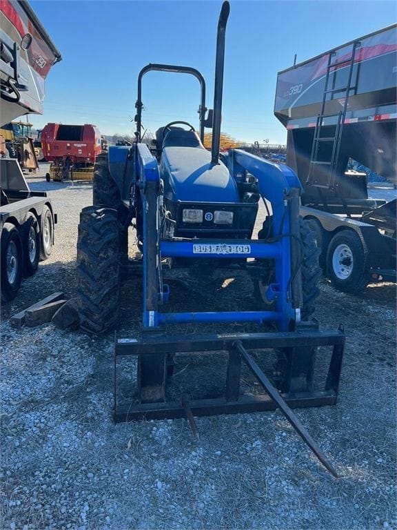 New Holland TL90A Equipment Image0