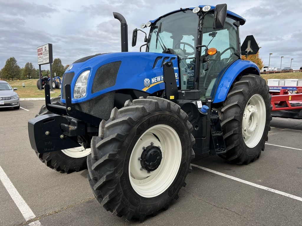 New Holland TS6.110 Equipment Image0