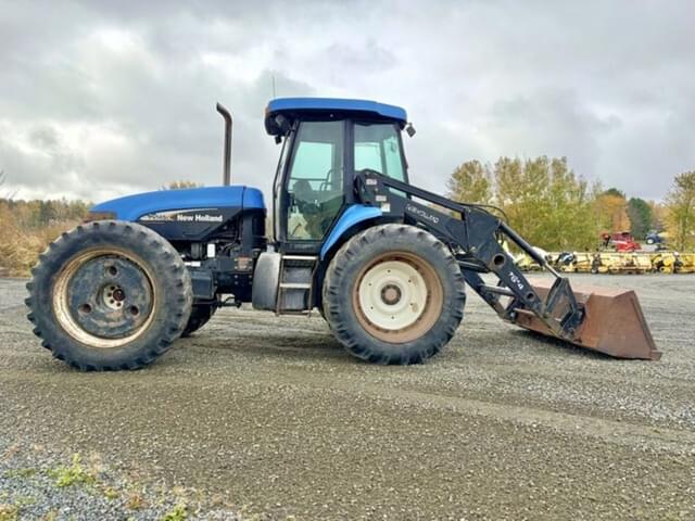 Image of New Holland TV145 equipment image 3