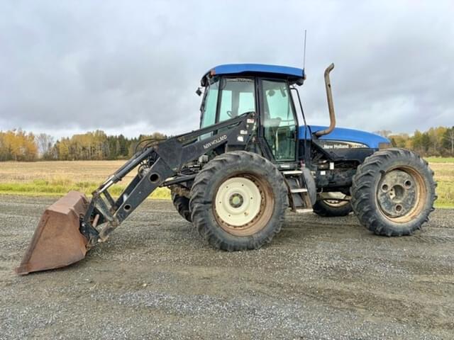 Image of New Holland TV145 equipment image 2