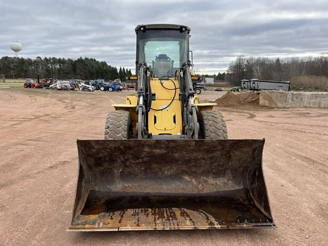 Image of New Holland W110 equipment image 1