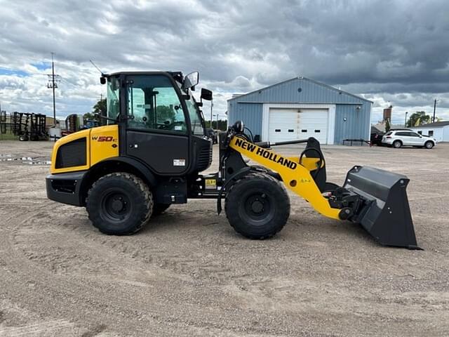 Image of New Holland W50C equipment image 3