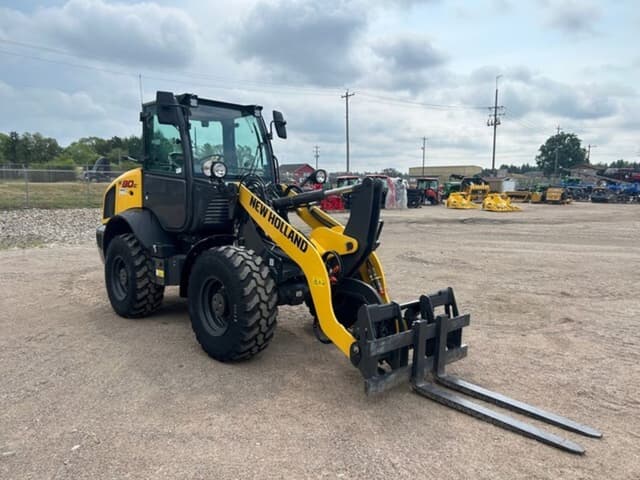 Image of New Holland W80C equipment image 2