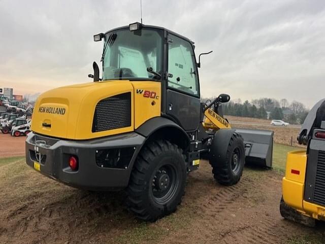 Image of New Holland W80C equipment image 1