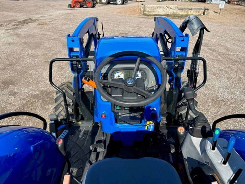 Image of New Holland Workmaster 105 Image 1