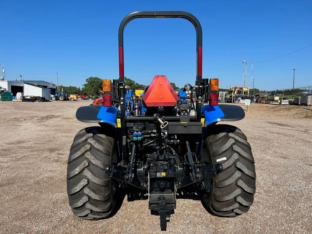 Image of New Holland Workmaster 105 Image 0