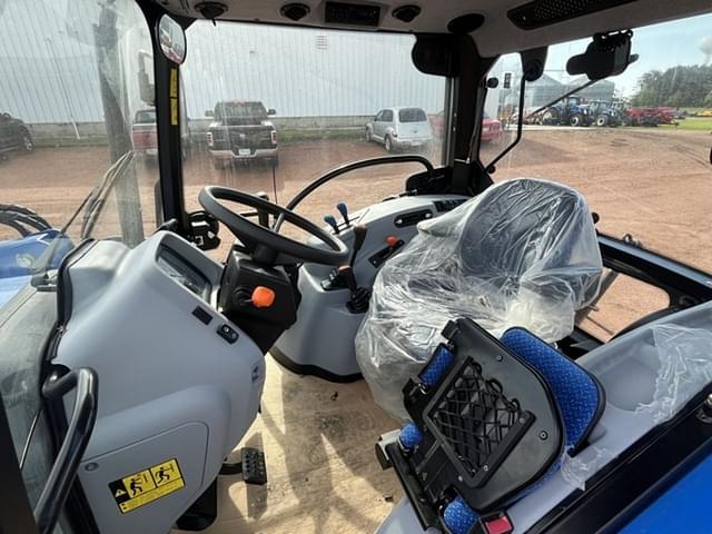 Image of New Holland Workmaster 75 equipment image 2