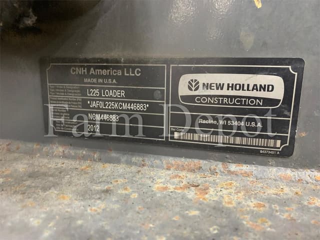 Image of New Holland L225 equipment image 1