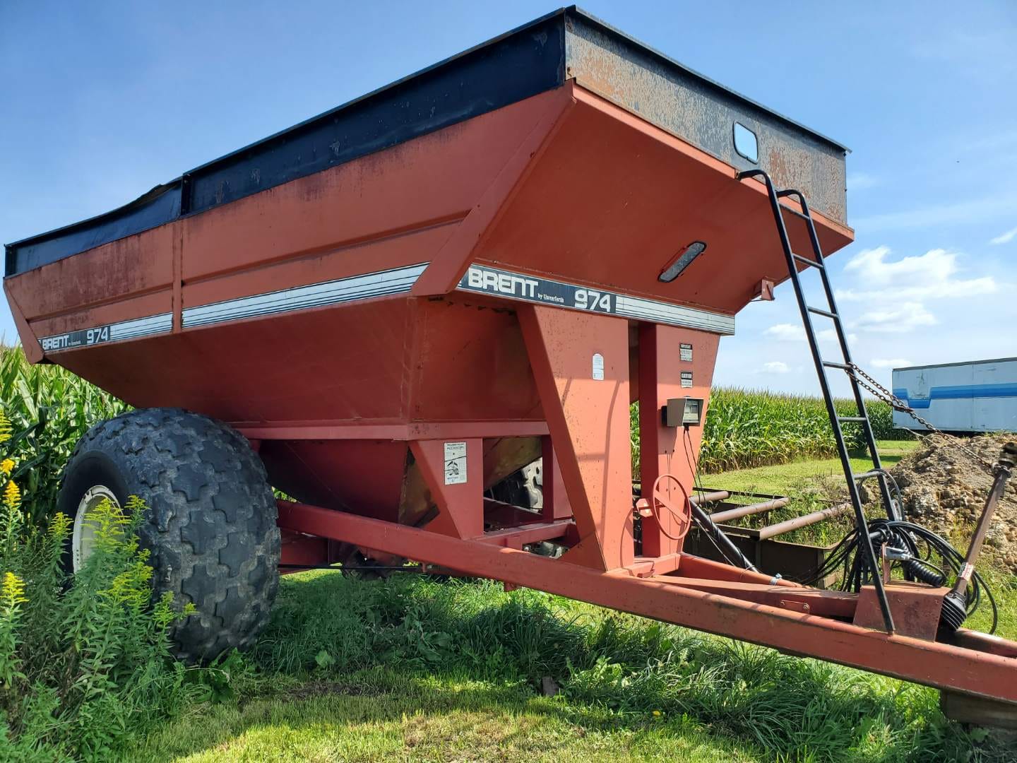 Main image Brent 974