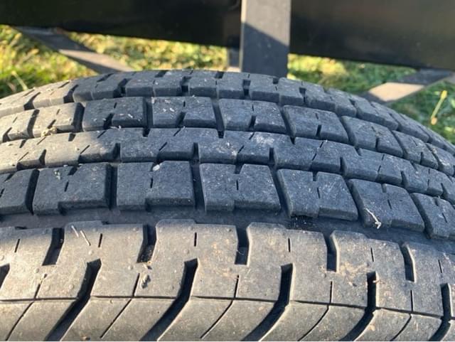 Image of Undetermined Header Trailer equipment image 3