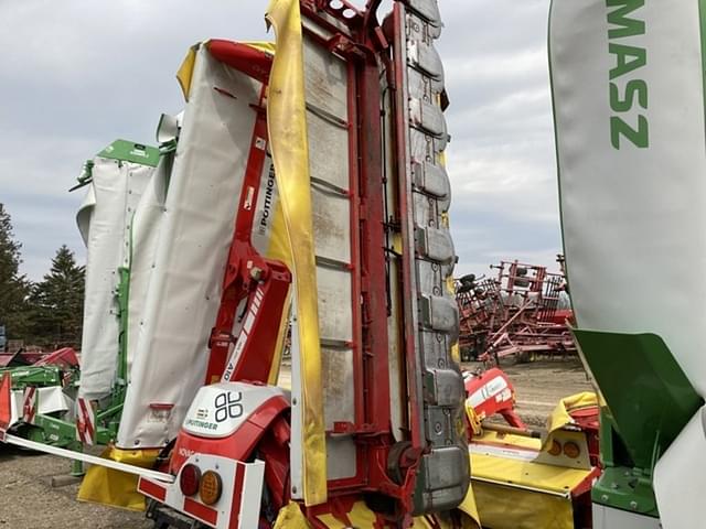 Image of Pottinger Novacat 351 equipment image 2