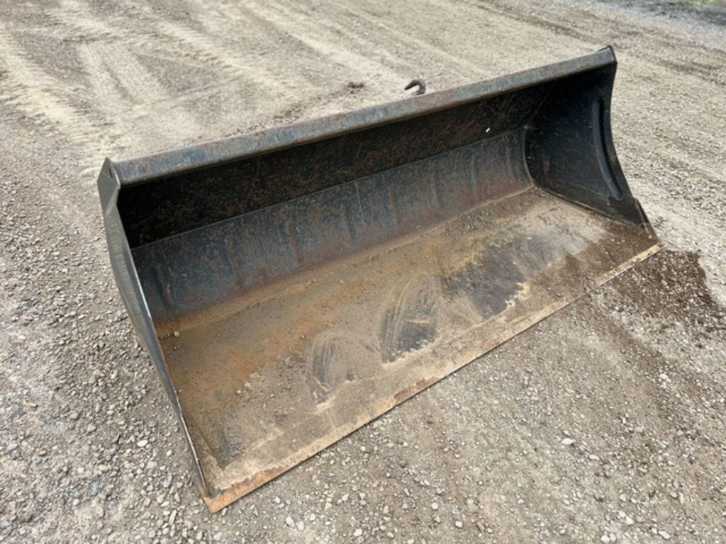 Quicke Bucket Equipment Image0