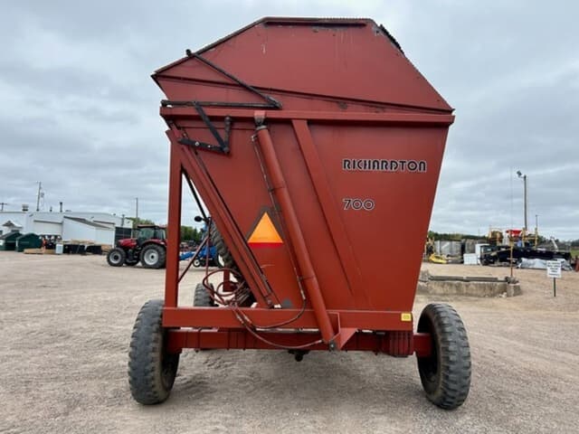 Image of Richardton 700 equipment image 4