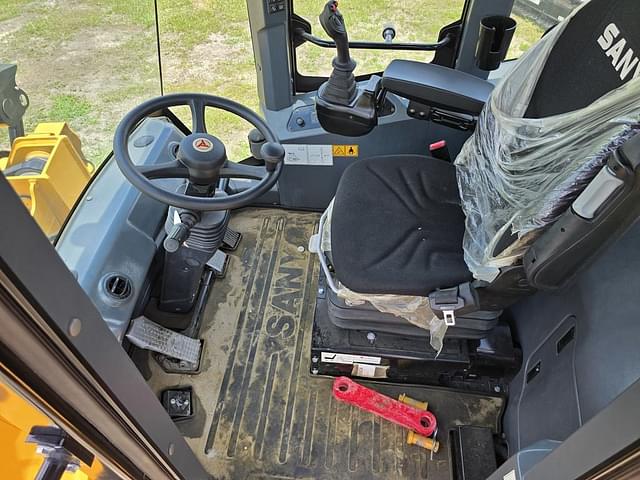 Image of SANY SW305K  equipment image 2