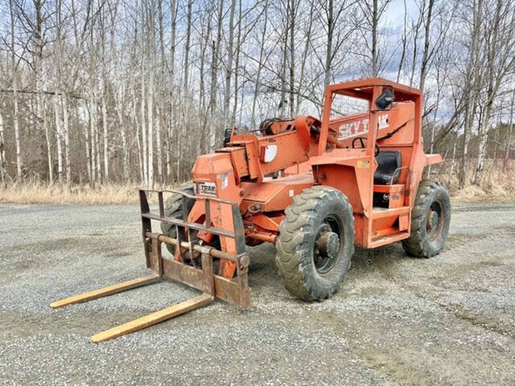 Skytrak 9038 Equipment Image0