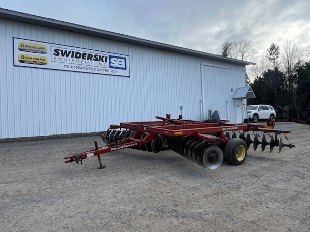 Sunflower 1211 Equipment Image0