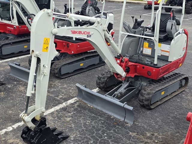 Image of Takeuchi TB216 equipment image 1