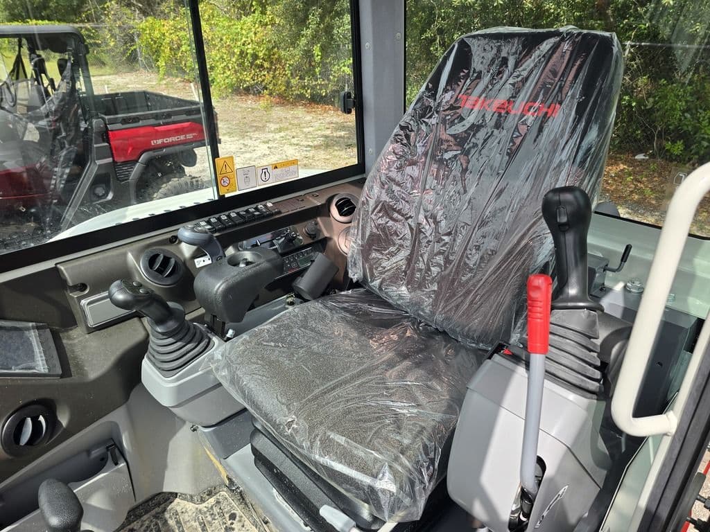 Image of Takeuchi TB240 Image 1