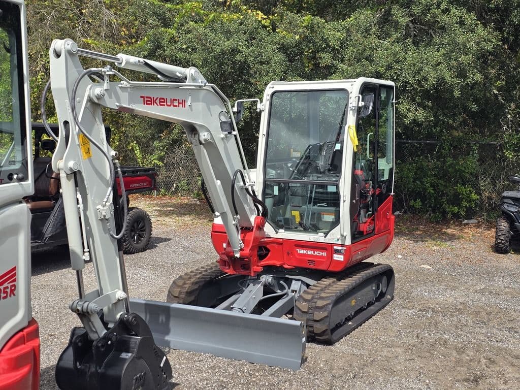 Image of Takeuchi TB240 Image 0