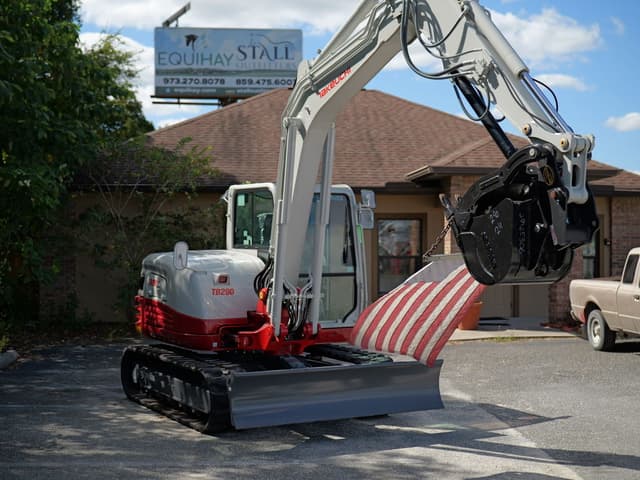 Image of Takeuchi TB290 equipment image 1