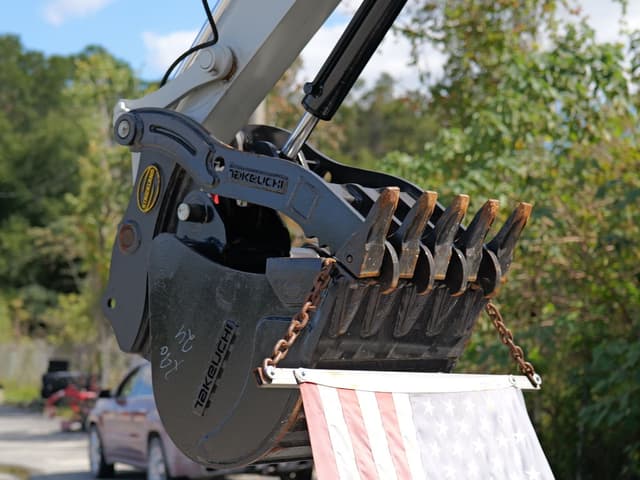 Image of Takeuchi TB290 equipment image 4