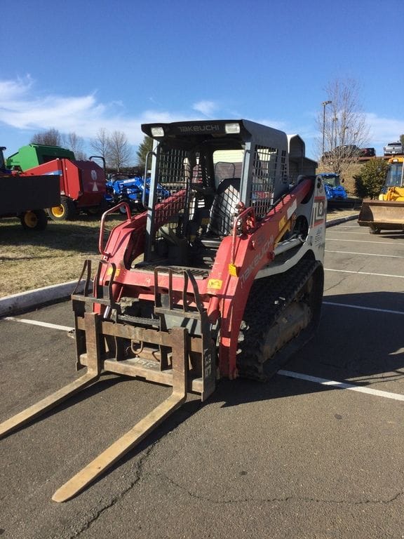 Takeuchi TL8 Equipment Image0