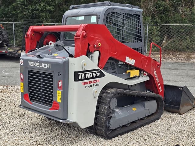 Image of Takeuchi TL10V2 equipment image 2