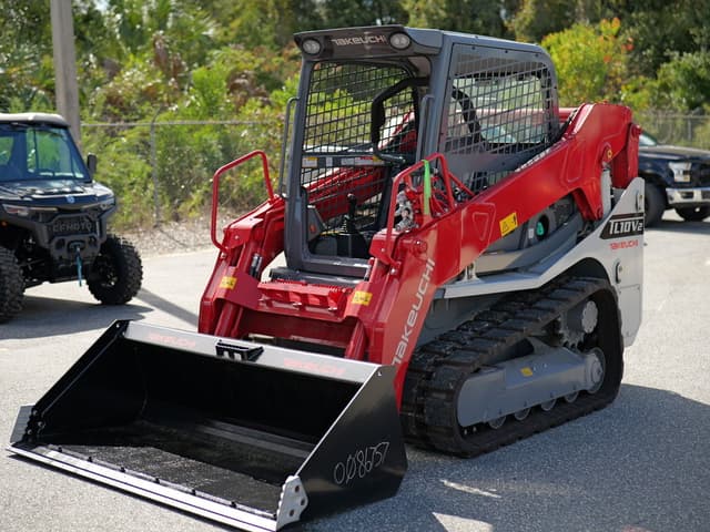 Image of Takeuchi TL10V2 equipment image 1