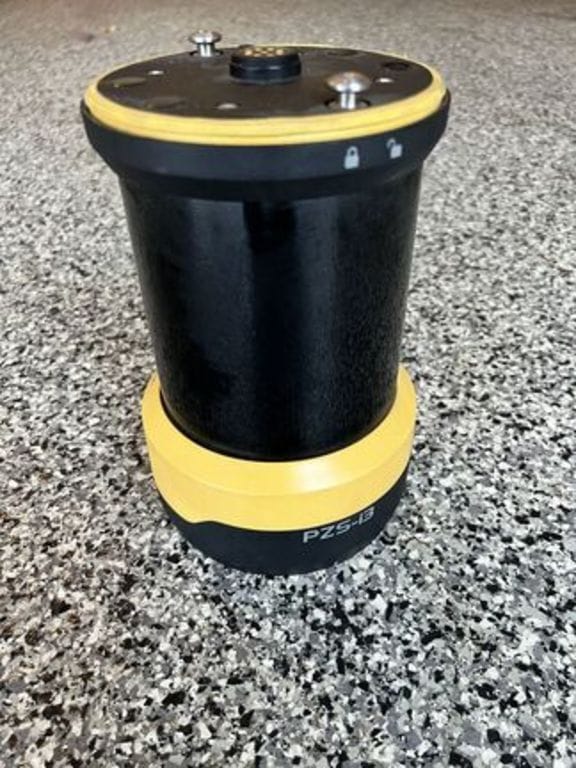 Topcon PZS-i3 Equipment Image0