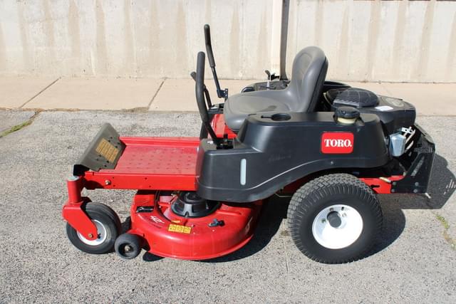 Image of Toro Timecutter SS4225 equipment image 1