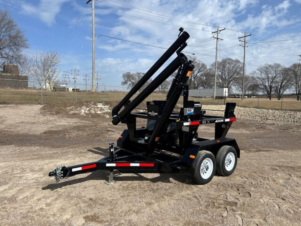 Main image Travis HSC2200