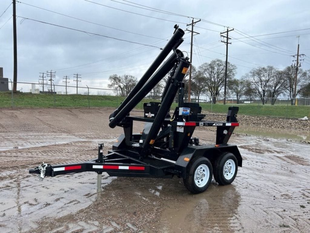 2024 Travis HSC2200 Equipment Image0