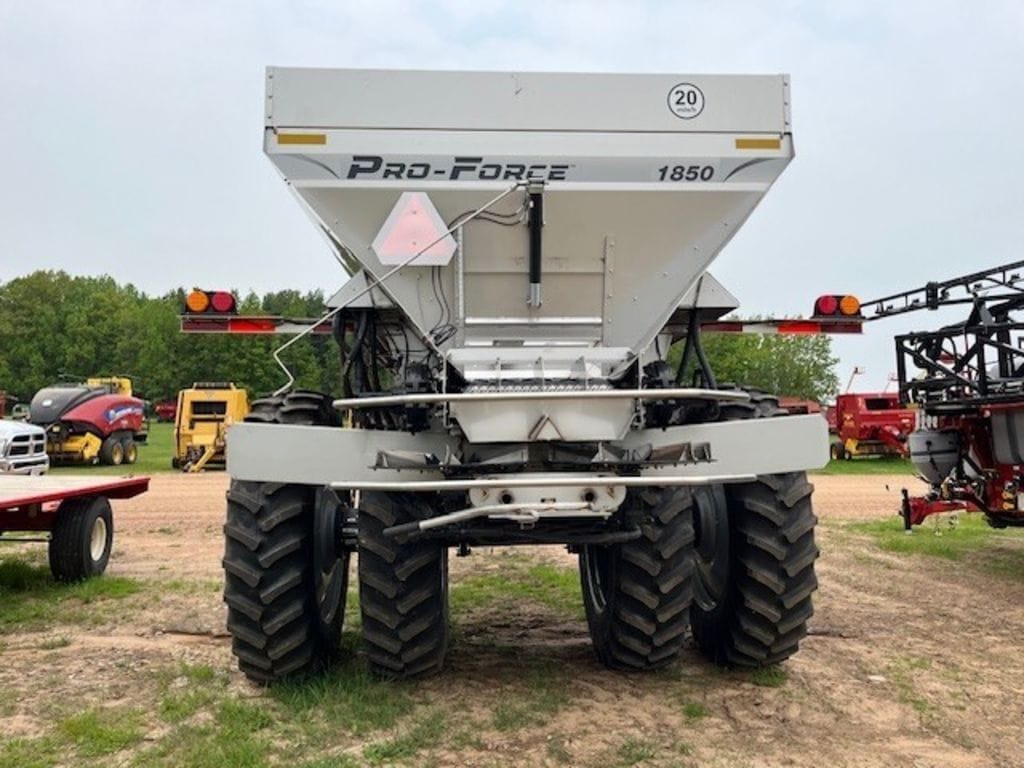 Unverferth Pro Force 1850 Equipment Image0