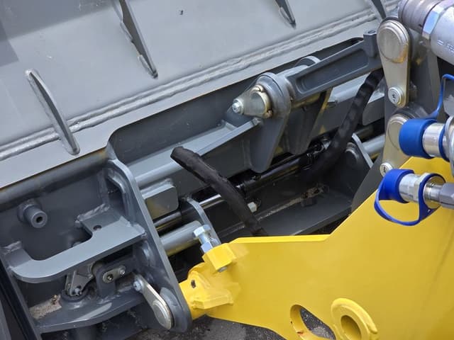 Image of Wacker Neuson WL28 equipment image 4