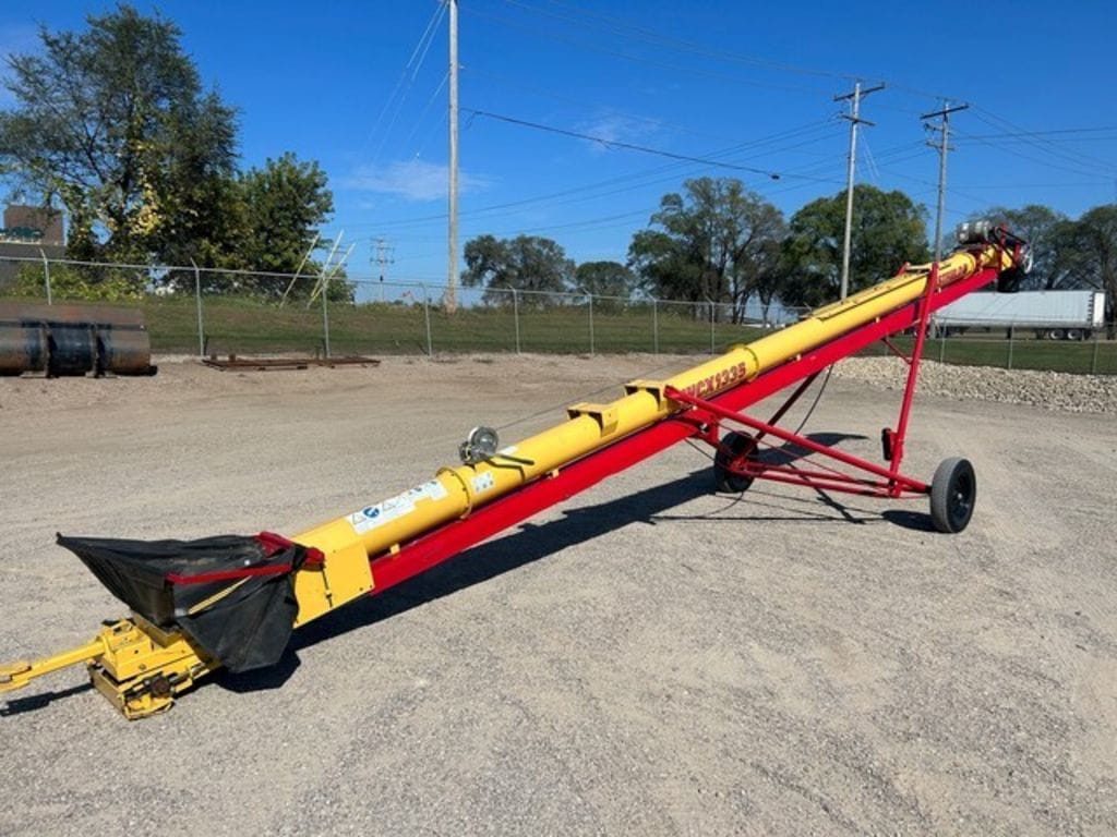 Westfield WCX1335 Equipment Image0