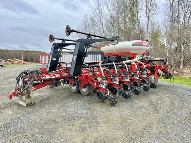 Image of White 8516 equipment image 1