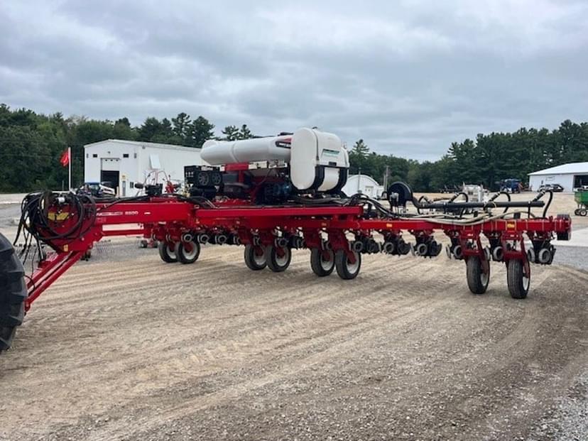 White 8816 Stock No. A61178 Planting For Sale with 16 Rows White 8816 Stock No. A61178 Planting For Sale with 16 Rows