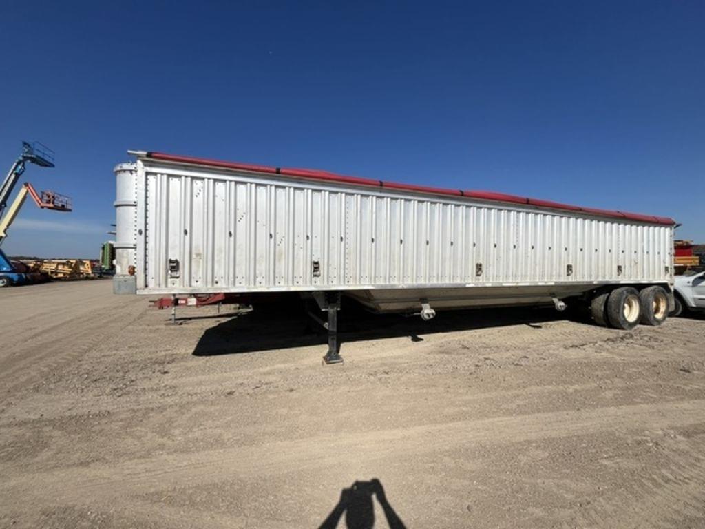 Image of Wilson Grain Trailer Image 0
