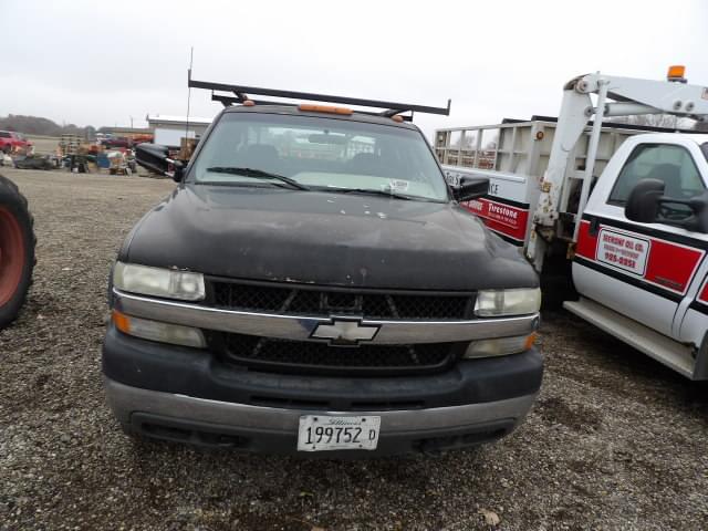 Image of Chevrolet 3500 equipment image 2